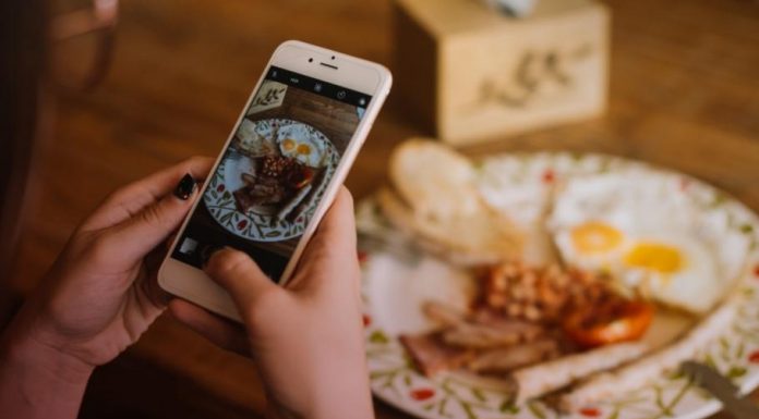 Excluir alimentos da dieta não emagrece: especialista explica