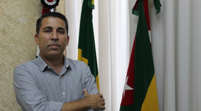 André Lemos diz que primeira semana esforço municipal foi para conter avanço da covid