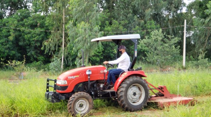 Prefeitura inicia a limpeza de terrenos em estado de abandono