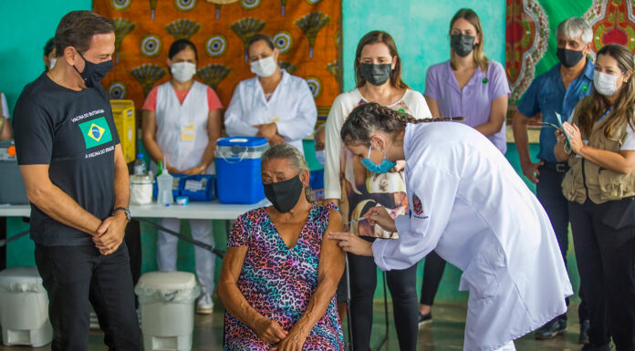 SP começa a vacinar idosos com idade entre 80 e 84 anos em 1º de março