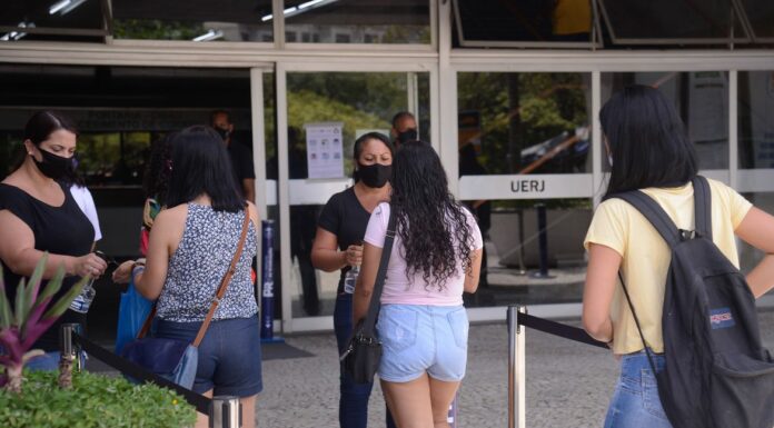 Enem digital será presencial e candidato deve levar caneta preta
