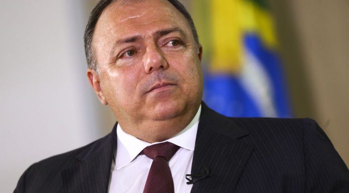 Covid-19: 354 milhões de doses estão asseguradas em 2021, diz Pazuello