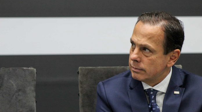 Doria cobra urgência da Anvisa para liberação da Coronavac