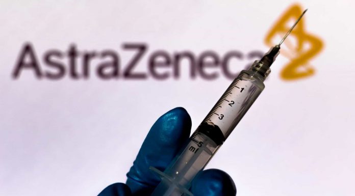 UE: AstraZeneca pede autorização para uso emergencial de vacina contra covid-19