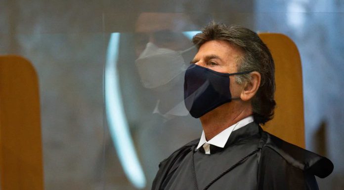 STF estará vigilante para evitar que situação nos EUA ocorra no Brasil, diz Fux