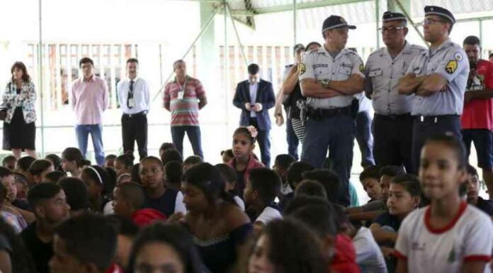 Militares veteranos poderão atuar no Programa das Escolas Cívico-Militares
