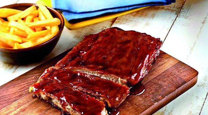 Costelinha com molho barbecue (Outback)