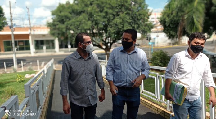 Prefeito André Lemos despacha compromissos no Paço Municipal