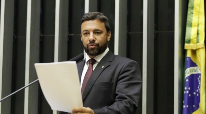Aprovação da Emenda Constitucional torna o Brasil um país seguro para se investir, avalia deputado Daniel Freitas