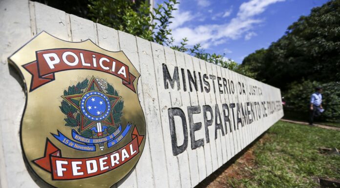 PF investiga aplicação irregular de vacinas em empresa de viação em BH