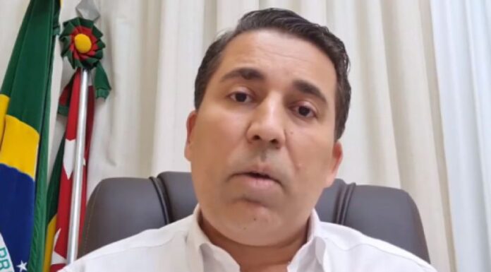 Vacina fora do prazo: prefeito André Lemos determina que sejam apuradas responsabilidades