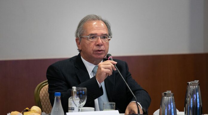 Guedes diz que arrecadação recorde reflete retomada da economia