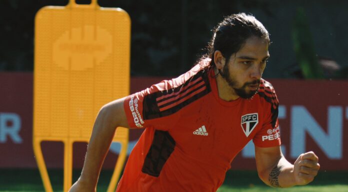 Miranda tem estiramento confirmado e deve aumentar lista de desfalques do São Paulo