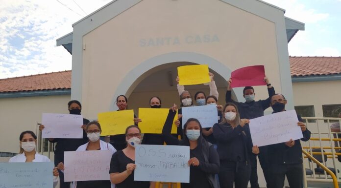 Funcionários da Santa Casa de Misericórdia de Pacaembu fazem paralisação