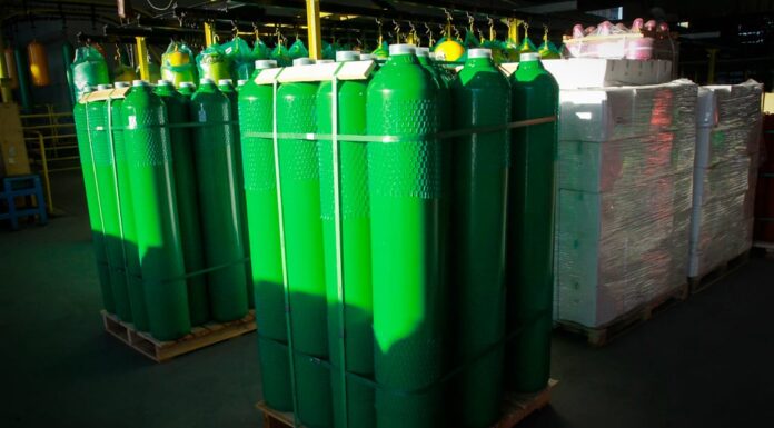 Ambev entrega 1,3 mil cilindros de oxigênio em unidades de saúde no Estado de SP