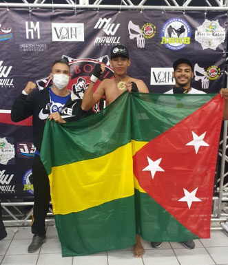 Lutadores Luiz Macedo e Felipe Costa são campeões e vice em campeonato de Kickboxing em São Paulo