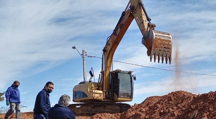 Tubulação de emissário será reaproveitada para futuras obras, informa Emdaep