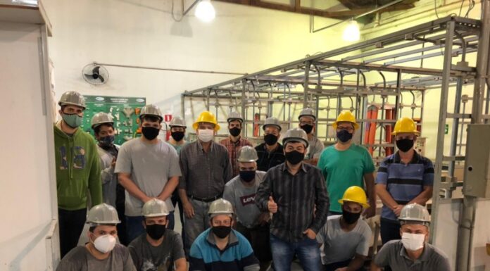 Curso de eletricista instalador residencial tem início