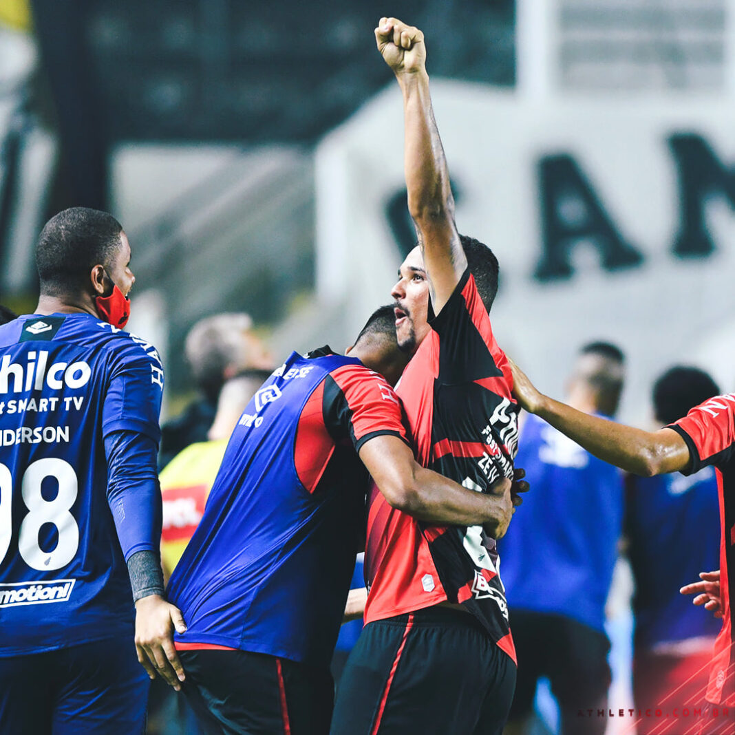 Reprodução Facebook Atlético Paranaense