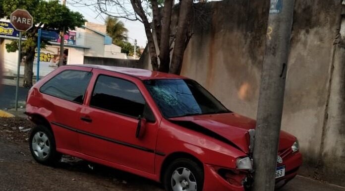 PM atende colisão traseira sem vítima em cruzamento da Presidente Vargas no centro Cedida Jorge Zanoni