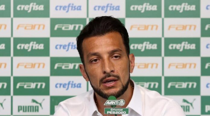 Edu Dracena deixa o Palmeiras e será o novo gerente de Futebol do Santos Reprodução Facebook Edu Dracena
