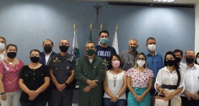 Brigadeiro da Força Aérea Brasileira visita região Cedida PM