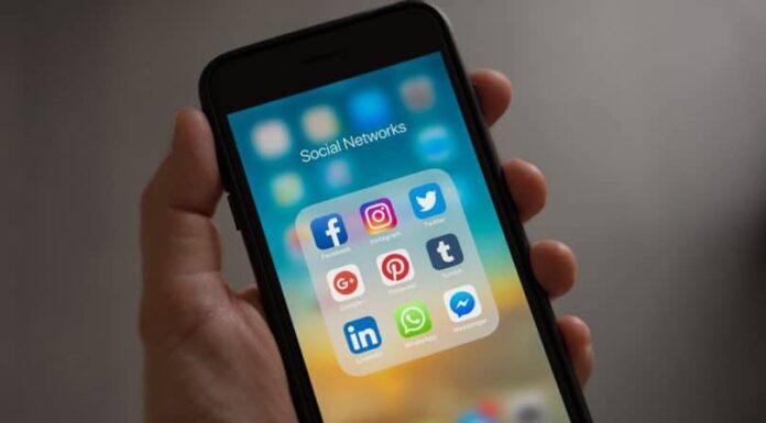 WhatsApp, Instagram e Facebook voltam a ser acessíveis para usuários Imagem Ilustrativa