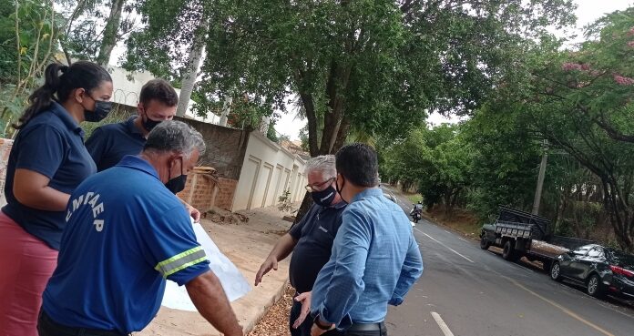 Prefeitura e Emdaep acertam detalhes para iniciar obras na Rua Ipiranga Cedida Prefeitura de Dracena