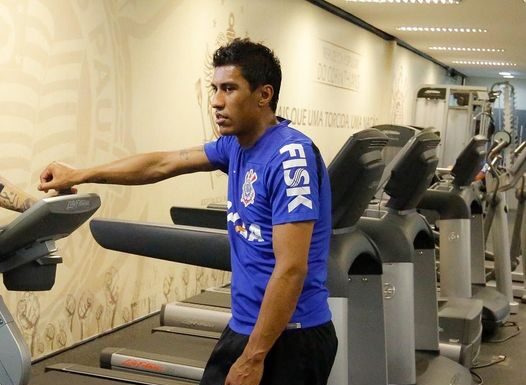 Livre no mercado: Paulinho está perto de assinar por dois anos com Corinthians reprodução facebook