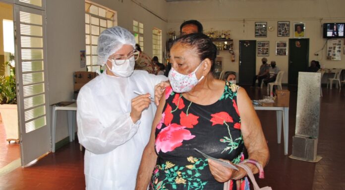 Mais de 40,9 mil doses de vacinas contra Covid-19 são aplicadas em Junqueirópolis Cedida