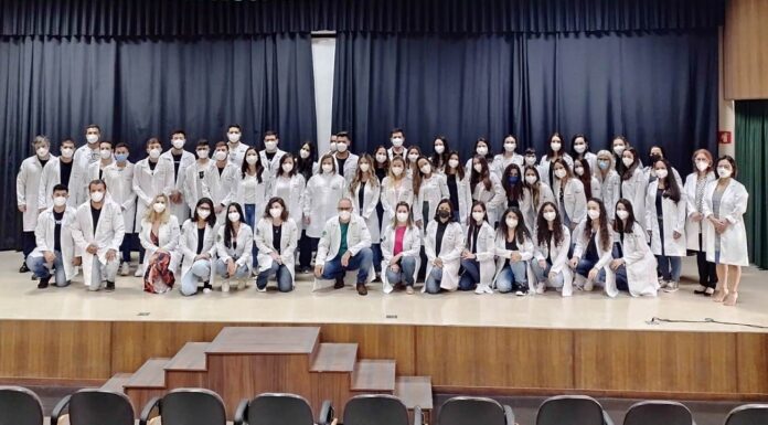 Cerimônia do Jaleco Branco marca início de nova turma de Medicina Letícia Pinheiro/JR