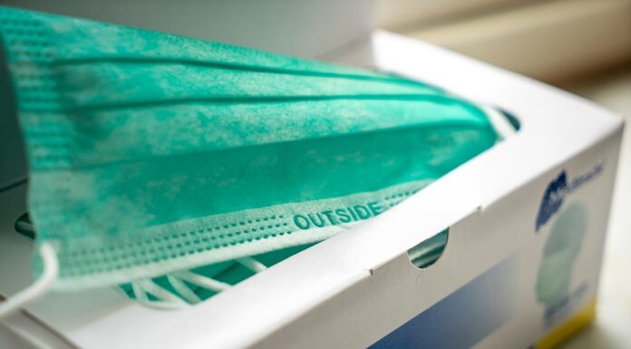 Governo de SP flexibiliza o uso de máscara em ambientes escolares abertos Reprodução Unsplash