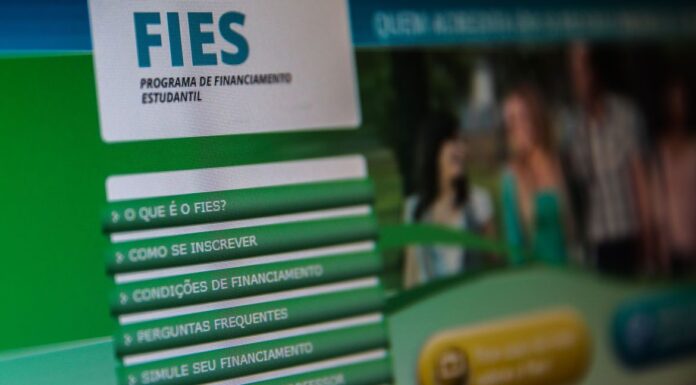 Inscrições do primeiro Fies de 2022 vão até sexta-feira Marcelo Casal Jr/ Agência Brasil