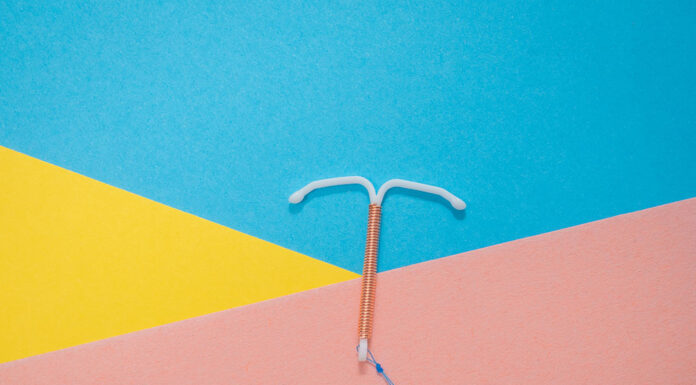 DIU: especialista lista mitos e verdades sobre o método contraceptivo Reprodução Unsplash