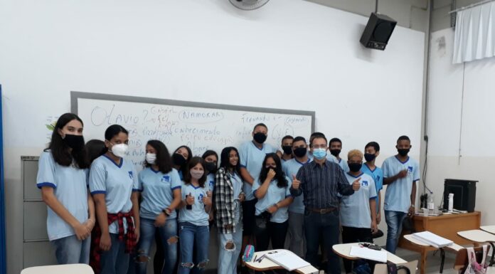 Alunos do Projeto Jovem Adolescente do INA estudam disciplina que trata sobre a Felicidade Cedida INA