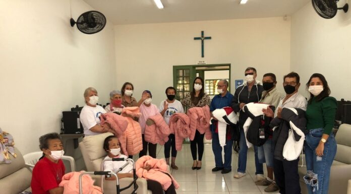 Fundo Social de Dracena entrega doação da Receita Federal aos idosos do Projeto Quero Vida Cedida Prefeitura