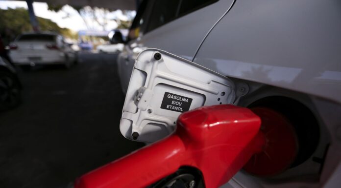 Petrobras reduz preço de venda da gasolina para distribuidoras Cedida Agência Brasil