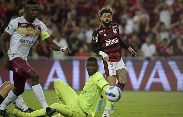 Em noite de 7 a 1, Flamengo avança na Libertadores Reprodução Twitter
