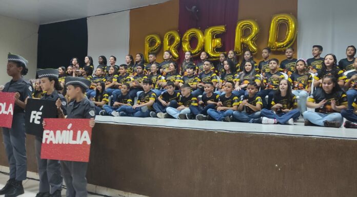 Proerd forma 120 alunos e comemora 20 anos do Programa em Paulicéia Cedida Polícia Militar