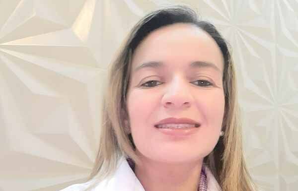 Docente da Unifadra conclui Mestrado – Profa. Claudineia Macedo Cedida Assessoria