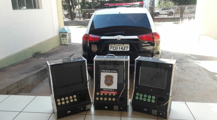 Polícia Civil apreende mais três máquinas caça-níqueis em Panorama Cedida Polícia Civil