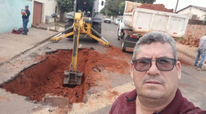 Infraestrutura faz obra para drenar águas na Rua Aécio de Féo Flora no Brasilândia