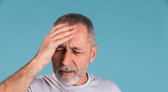 Como saber se estou tendo um AVC? Neurologista explica quais os principais sinais