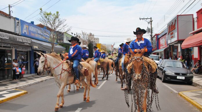 Junqueirópolis realiza tradicional cavalgada neste sábado