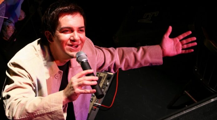 Cantor Regis Danese abre festividades dos 77 anos de Dracena