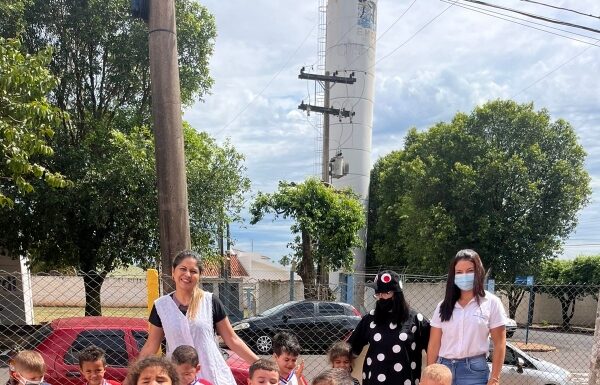 Mutirão de limpeza contra o Aedes Aegypti prossegue, palestras são realizadas nas escolas