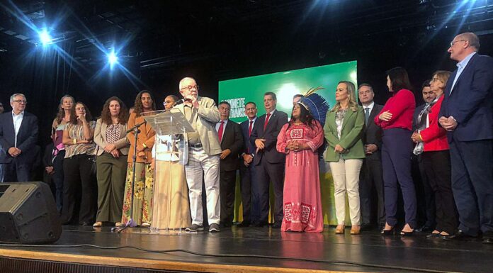Presidente eleito anuncia últimos 16 ministros do novo governo