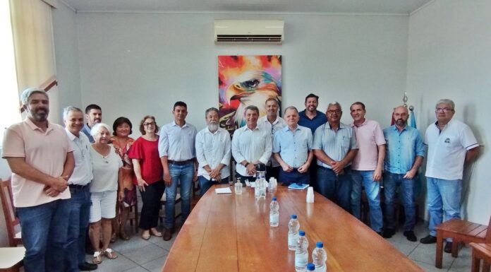 Deputado Mauro Bragato visita Junqueirópolis