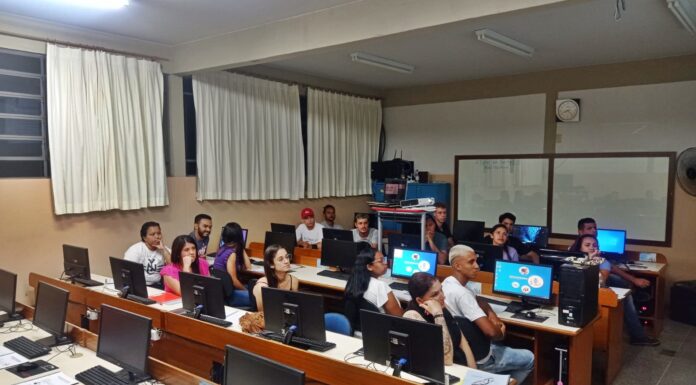 Curso Operador de Computador é realizado em parceria da Prefeitura e Senai