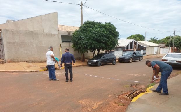 Prefeitura de Ouro Verde faz manutenção de redes coletoras para captação de águas pluviais